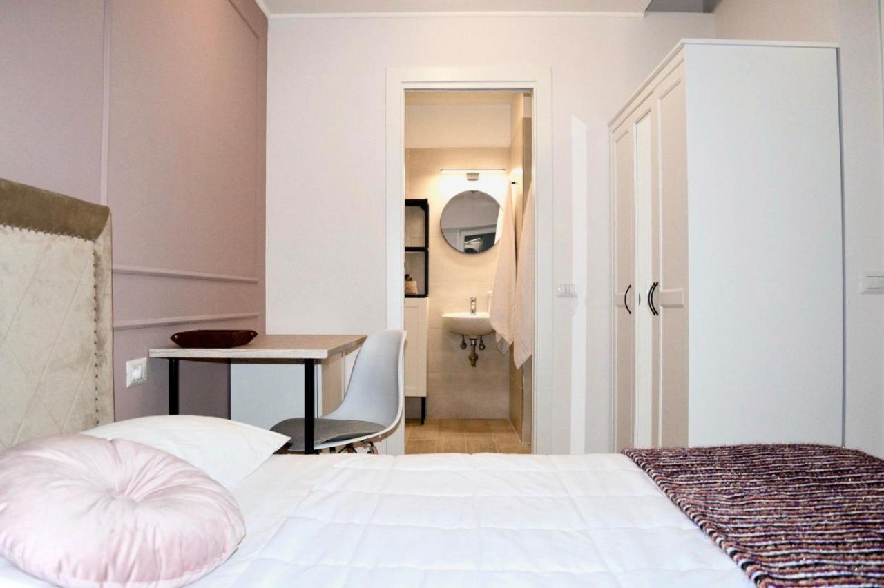 Guest House Domus Gratia Russo Рим Екстер'єр фото